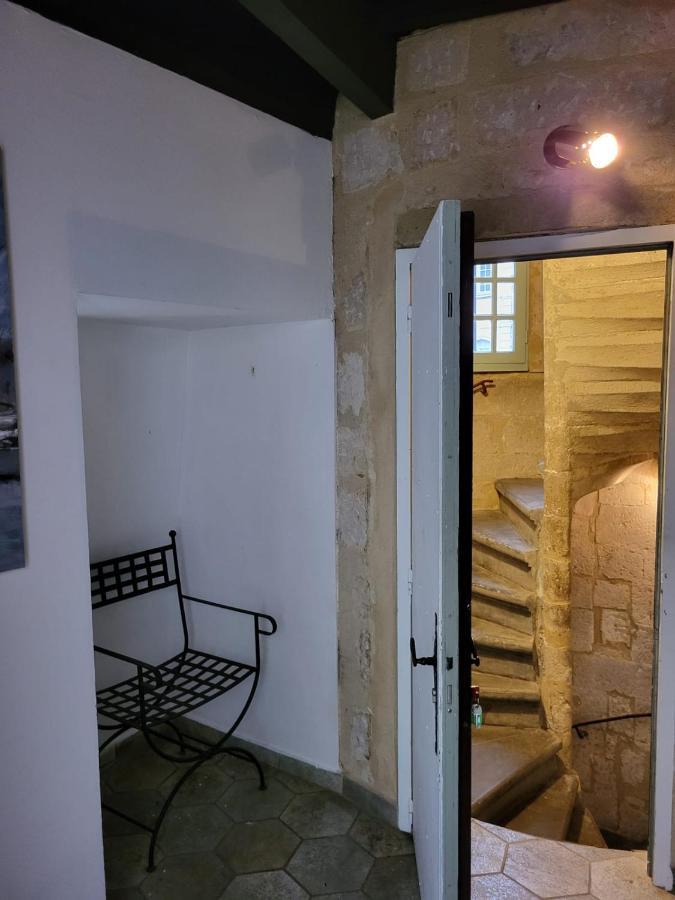 Uzes, Au Coeur Du Centre Medieval Le Logis Du Consul Un Bien D'Exception Du Xvieme Siecle Ngoại thất bức ảnh