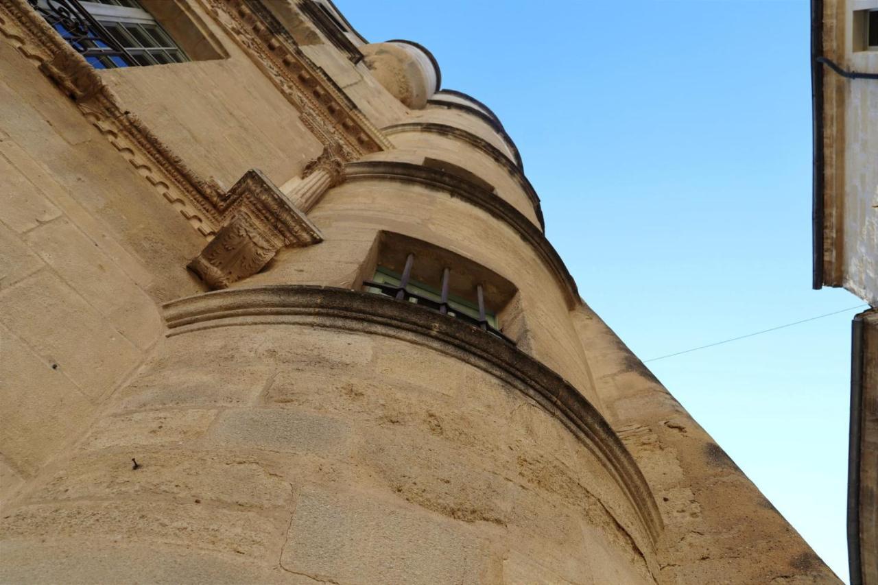 Uzes, Au Coeur Du Centre Medieval Le Logis Du Consul Un Bien D'Exception Du Xvieme Siecle Ngoại thất bức ảnh